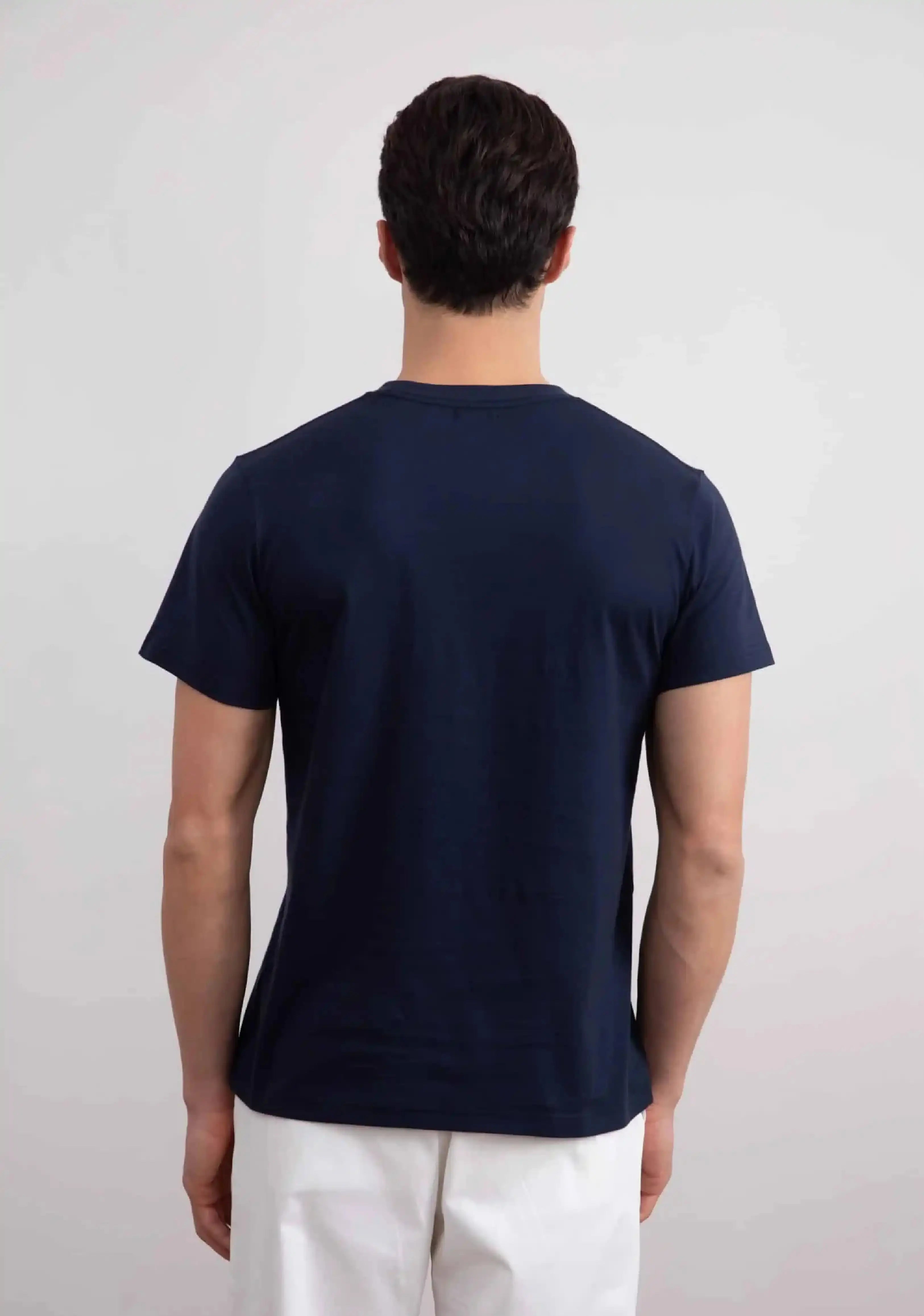 Signature T-Shirts (UAE)